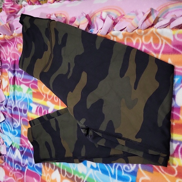 Victoria's Secret PINK Leggings - Picture 2 of 9